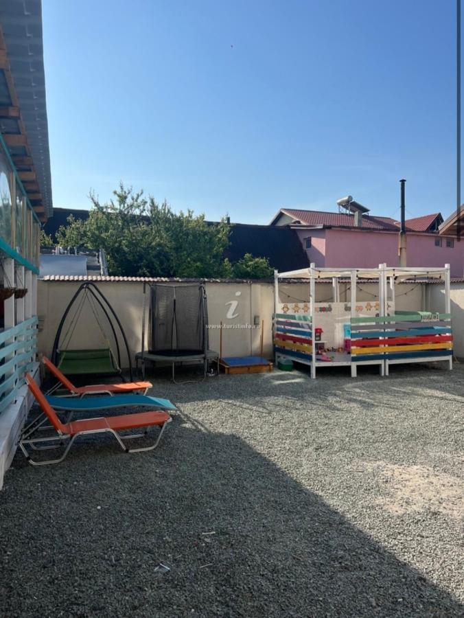 فندق Vila George كوستِنيست المظهر الخارجي الصورة